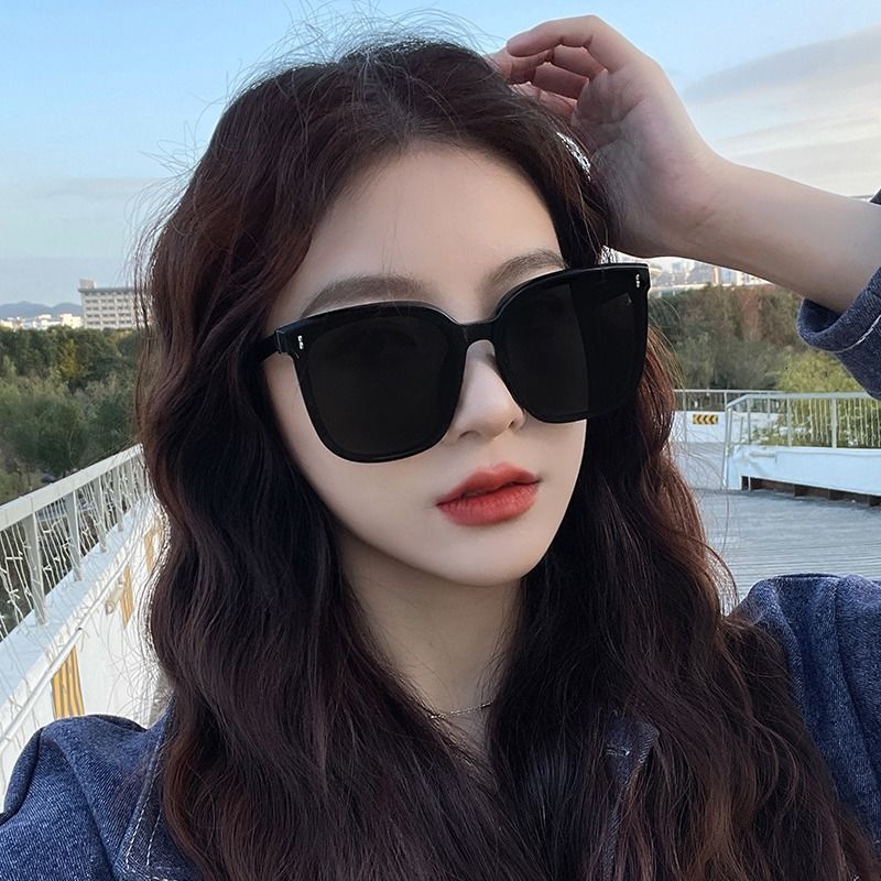 Large Frame Uv Resistant Elegant Sunglasses