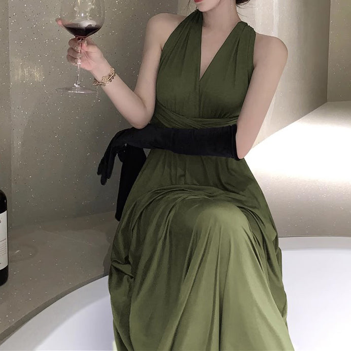 A Variety Of Wearable Cross-Over Backless Strappy Banquet Gowns