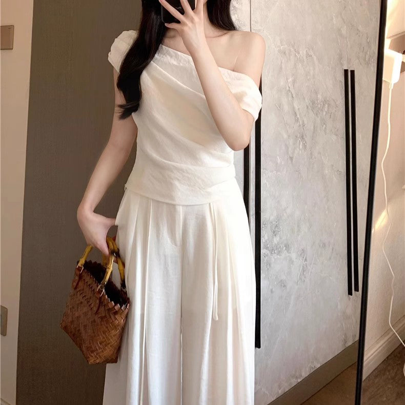 Fashionable Casual Off-Shoulder White Sports Suit