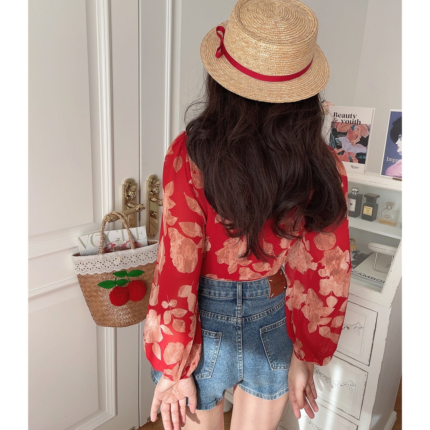 Retro V-Neck Lantern Sleeve Tie-Up Floral Shirt