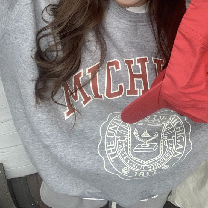 Round Neck Sweater Long Sleeve Printed Top Coat