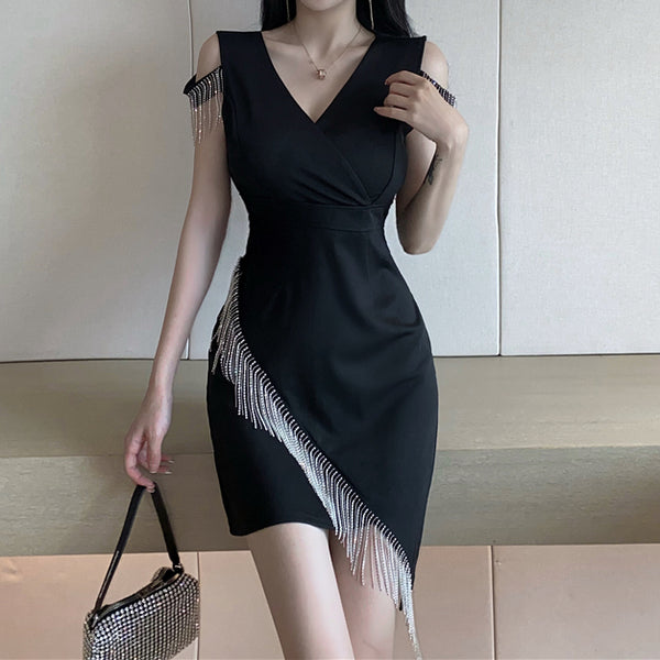 V-Neck Sleeveless Fringed Black Cocktail Dress