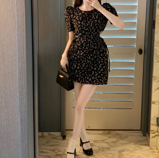 Fashionable Slim Small Floral Short Dress