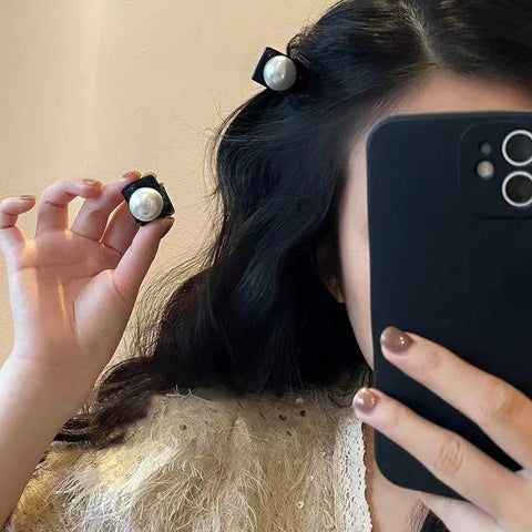 Round Pearl Simple Personality Black Small Hairpin