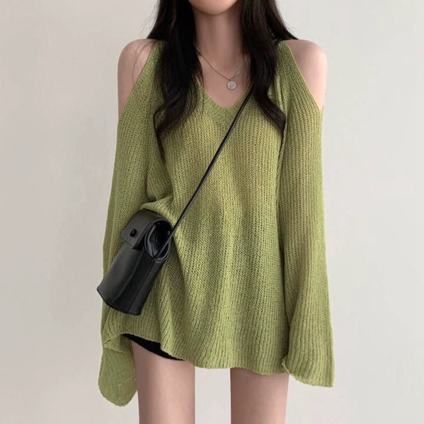 Off-shoulder loose v-neck long-sleeved knitted top