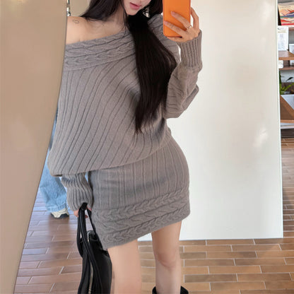 Loose-Fit Stretchy Knit Dress