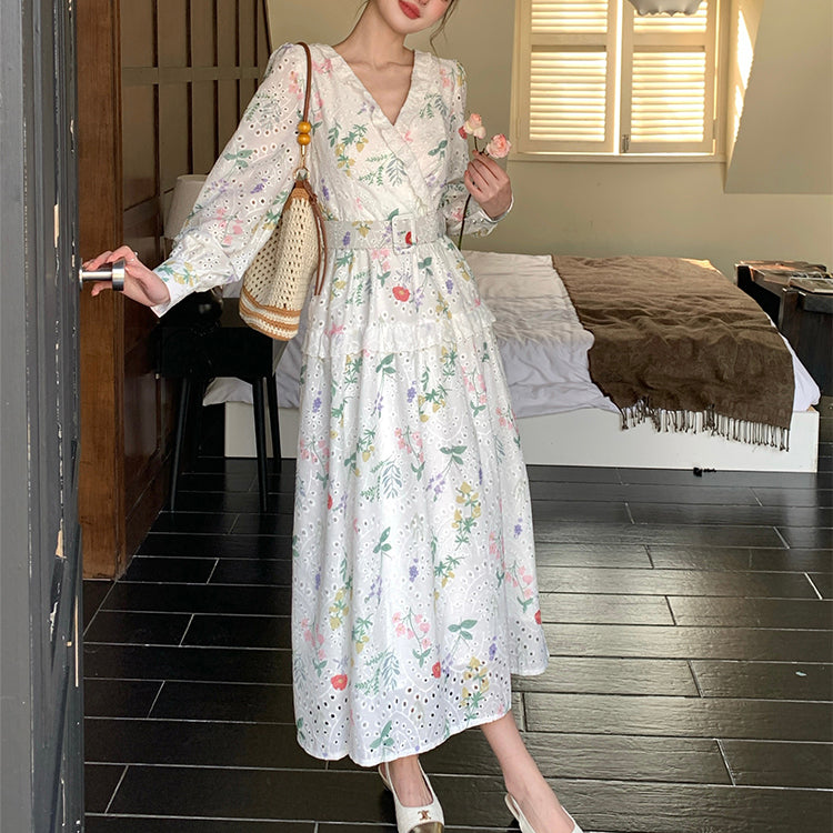 French-Style Tea Break V-Neck Floral Dress With Belt