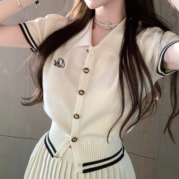 Short-sleeved knitted top high waist pleated skirt set