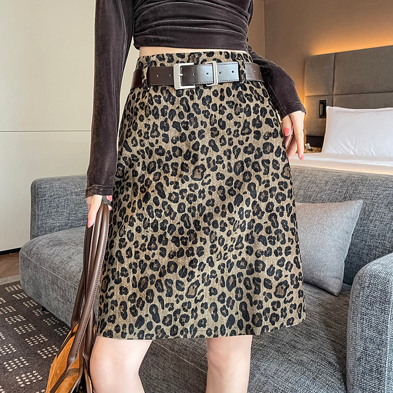 High-Waisted Slimming Leopard Print Mini Skirt