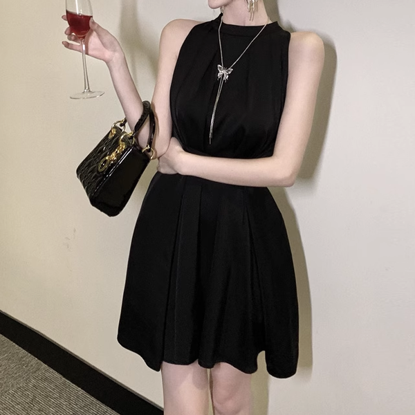 Off-Shoulder Waist-Tie A-Line Black Dress