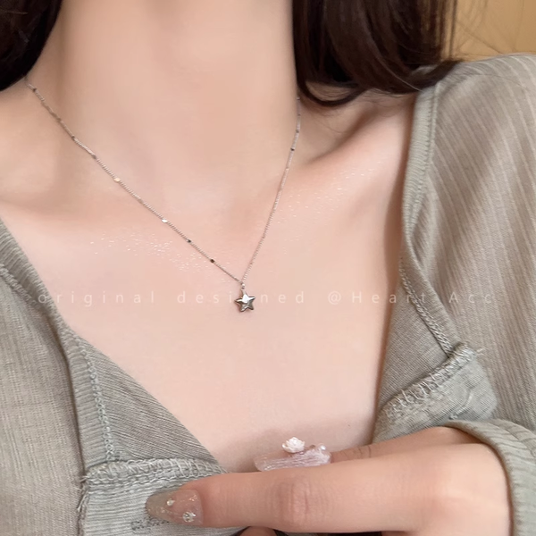 Silver Five-Pointed Star Pendant Necklace Clavicle Chain