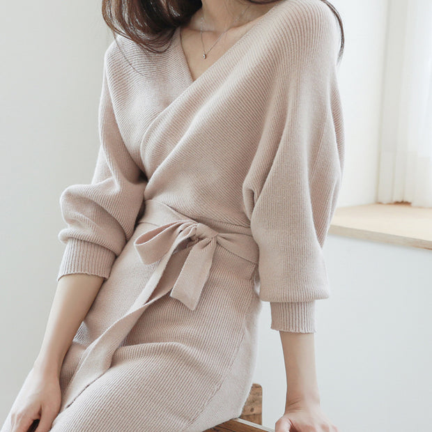 V-Neck Lace-Up Long-Sleeve Knitted Dress