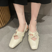 Ribbon chunky heel buckle beige sandals