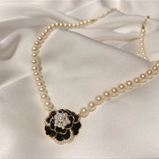 Camellia pearl elegant clavicle necklace