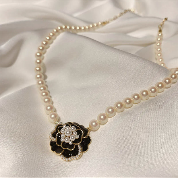 Camellia pearl elegant clavicle necklace