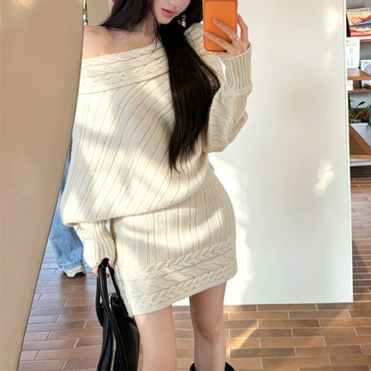 Loose-Fit Stretchy Knit Dress