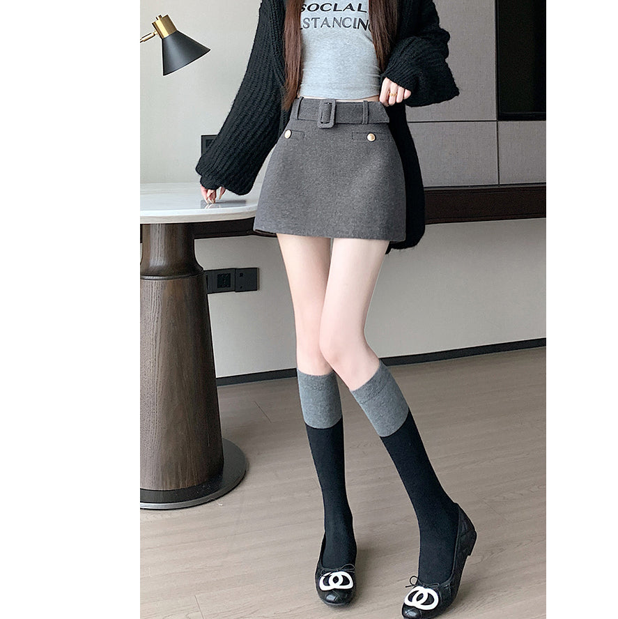 Elegant Wool-Blend Pencil Skirt