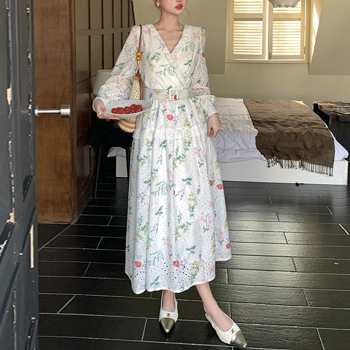 French-Style Tea Break V-Neck Floral Dress With Belt