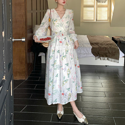 French-Style Tea Break V-Neck Floral Dress With Belt
