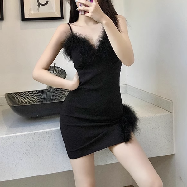 Tight Slit Fur Collar Christmas Suspender Dress