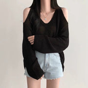 Off-shoulder loose v-neck long-sleeved knitted top