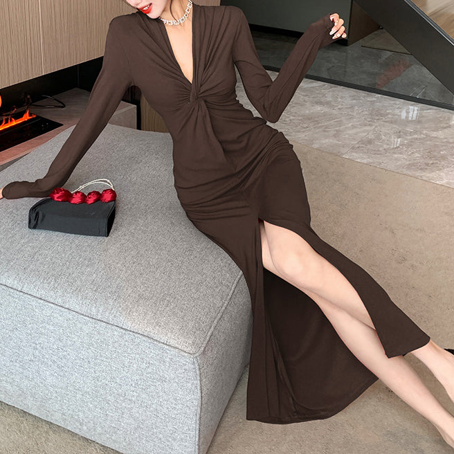 Fashionable V-Neck Knitted Long-Sleeved Dress