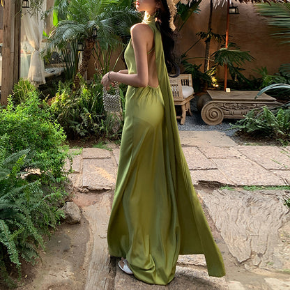 Stylish And Simple Halter Neck And Waist-Revealing Dress