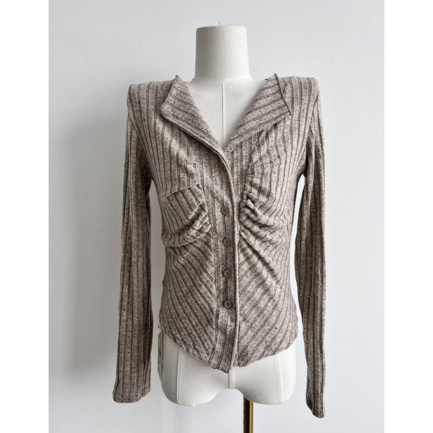 Fashionable knitted cardigan in brushed fabric