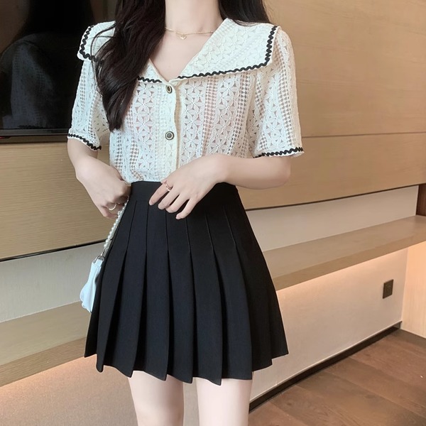 Large Lapel Lace Shirt Top Pleated Short Skirt Set