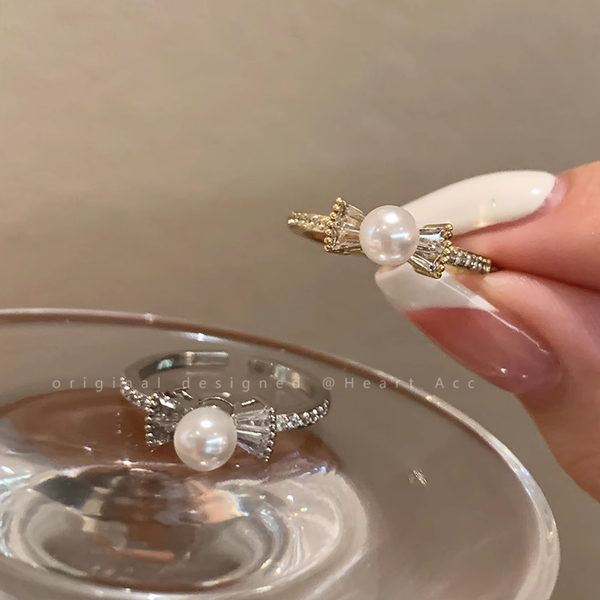 Bow Micro-Paved Pearl Open Adjustable Index Finger Ring