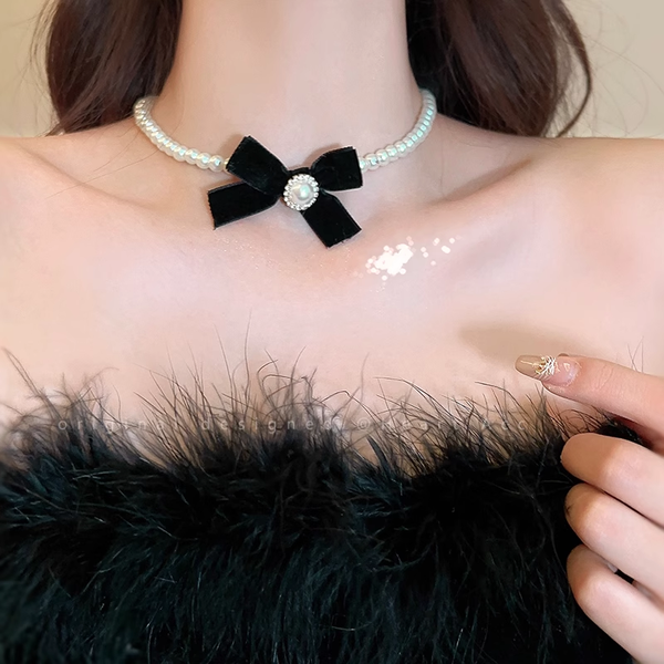 Black Velvet Bow Pearl Necklace Sweater Chain