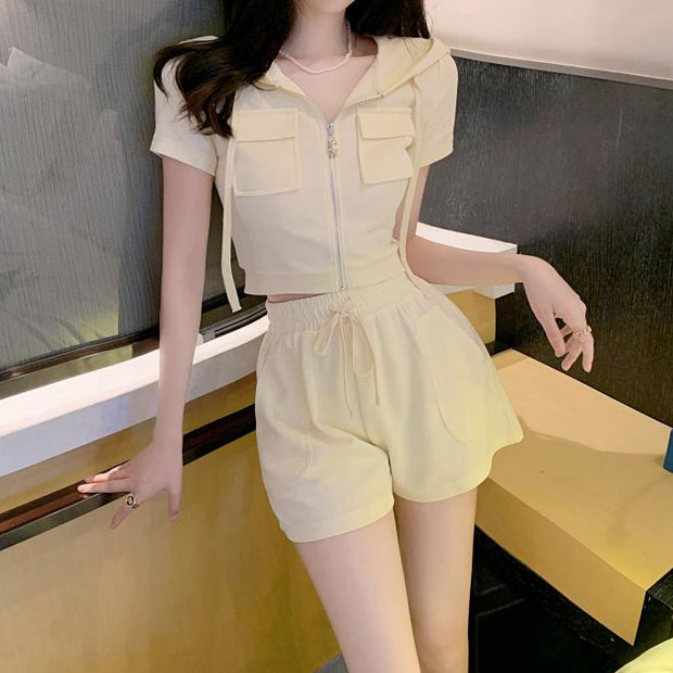 Zipper hooded slim top elasticated waist shorts set