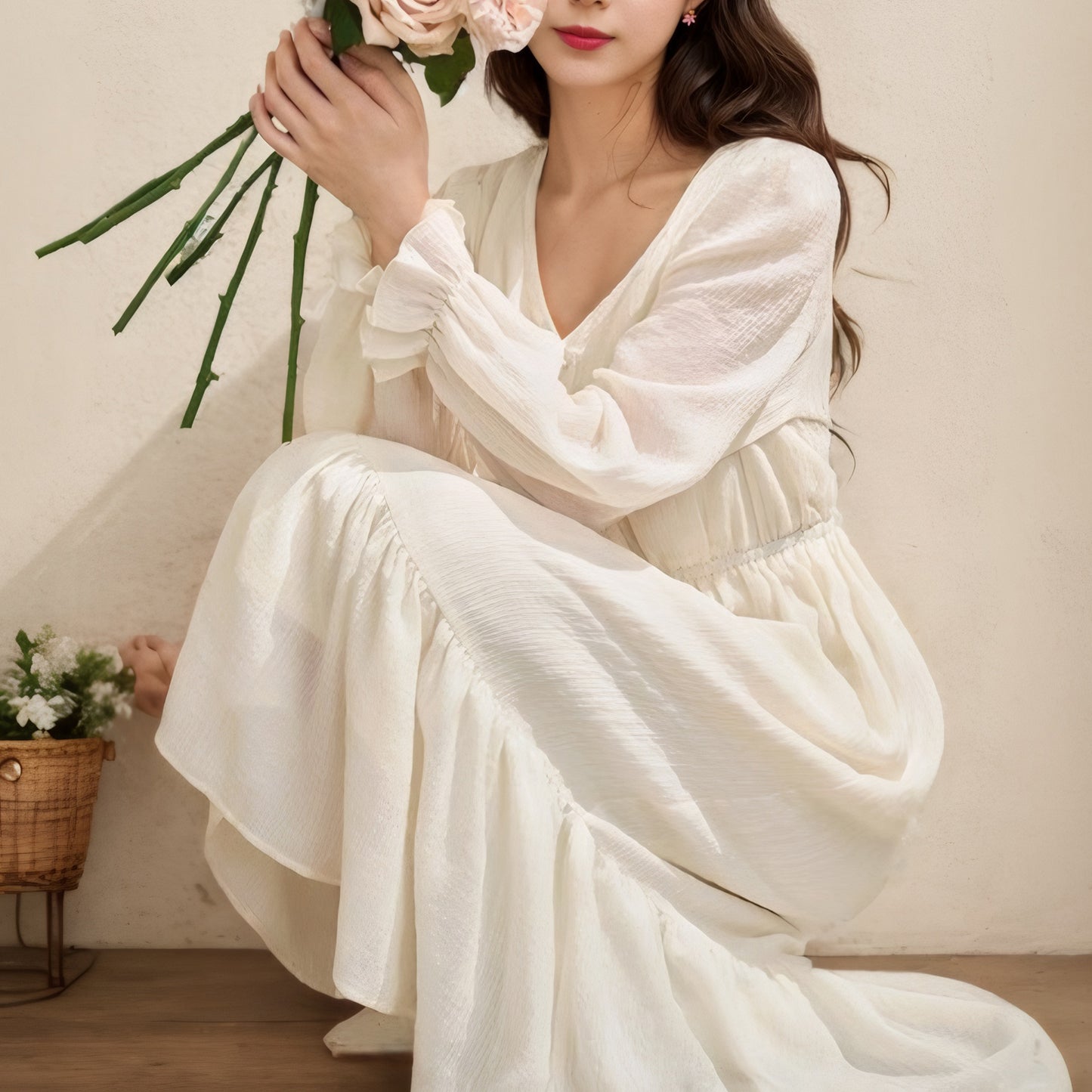 Lace Long-Sleeved V-Neck Fitted White Dress