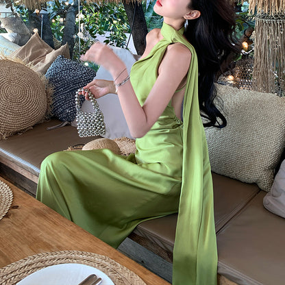 Stylish And Simple Halter Neck And Waist-Revealing Dress