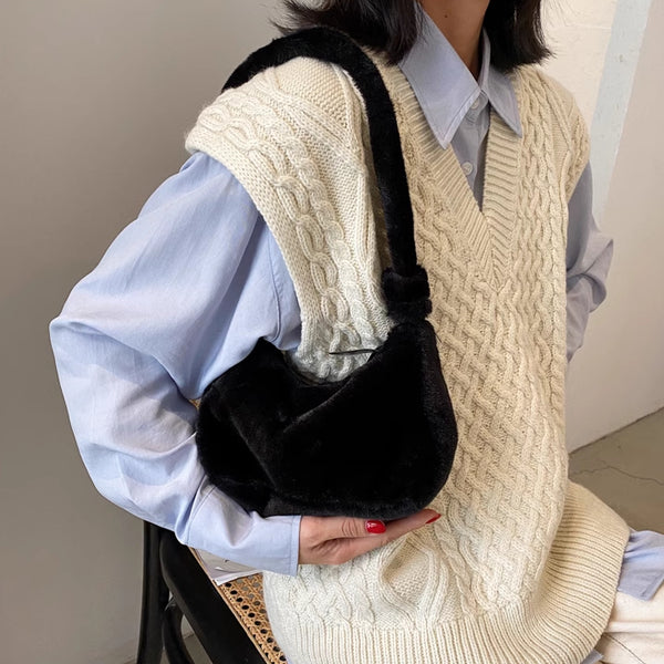 Furry Fashionable One-Shoulder Armpit Plush Versatile Hand Bag