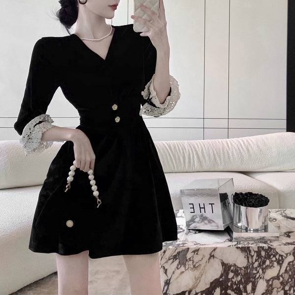 Elegant V-Neck Velvet Splicing Lace Waist Dress