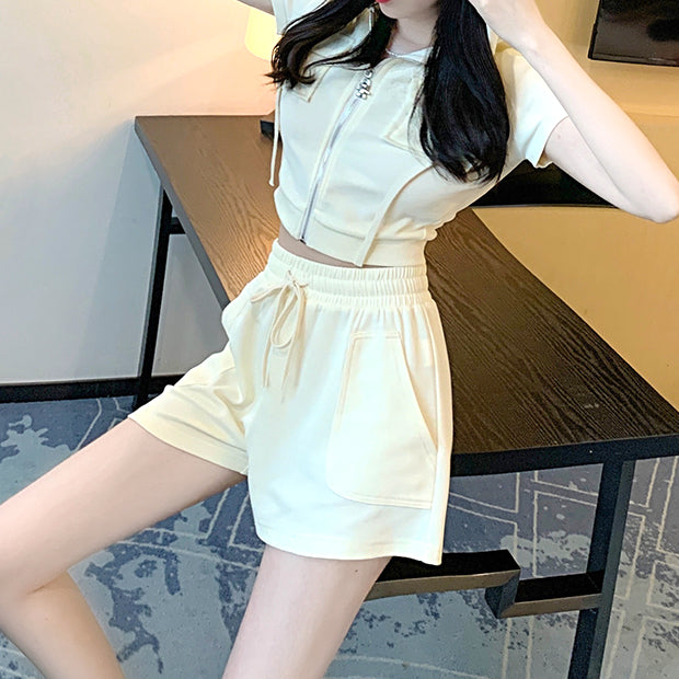 Zipper hooded slim top elasticated waist shorts set