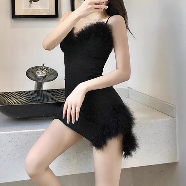 Tight Slit Fur Collar Christmas Suspender Dress
