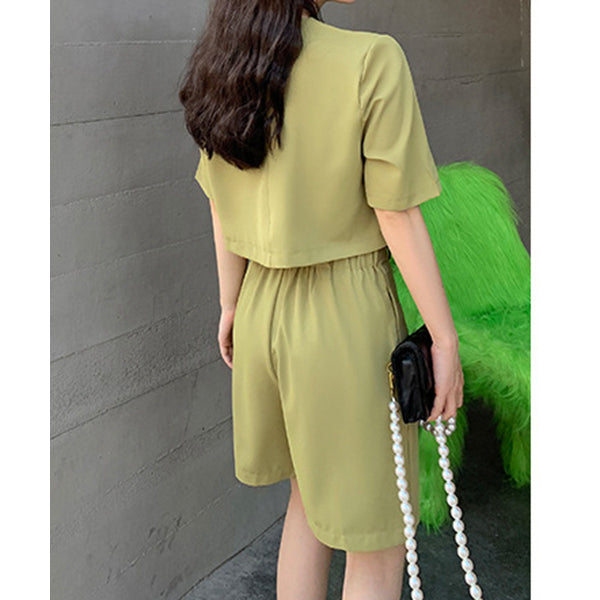 Short-sleeved v-neck suit jacket top wide-leg shorts set