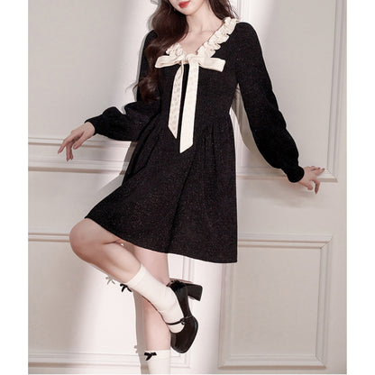 Hepburn Style Black V-Neck Bow Knitted Dress