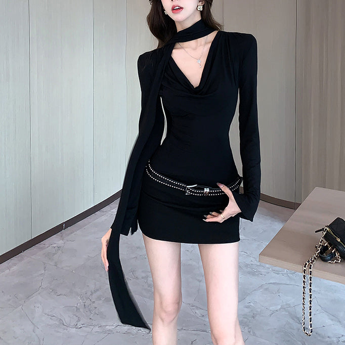 Fashionable Waist Long-Sleeved Dress
