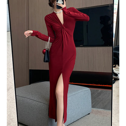 Fashionable V-Neck Knitted Long-Sleeved Dress