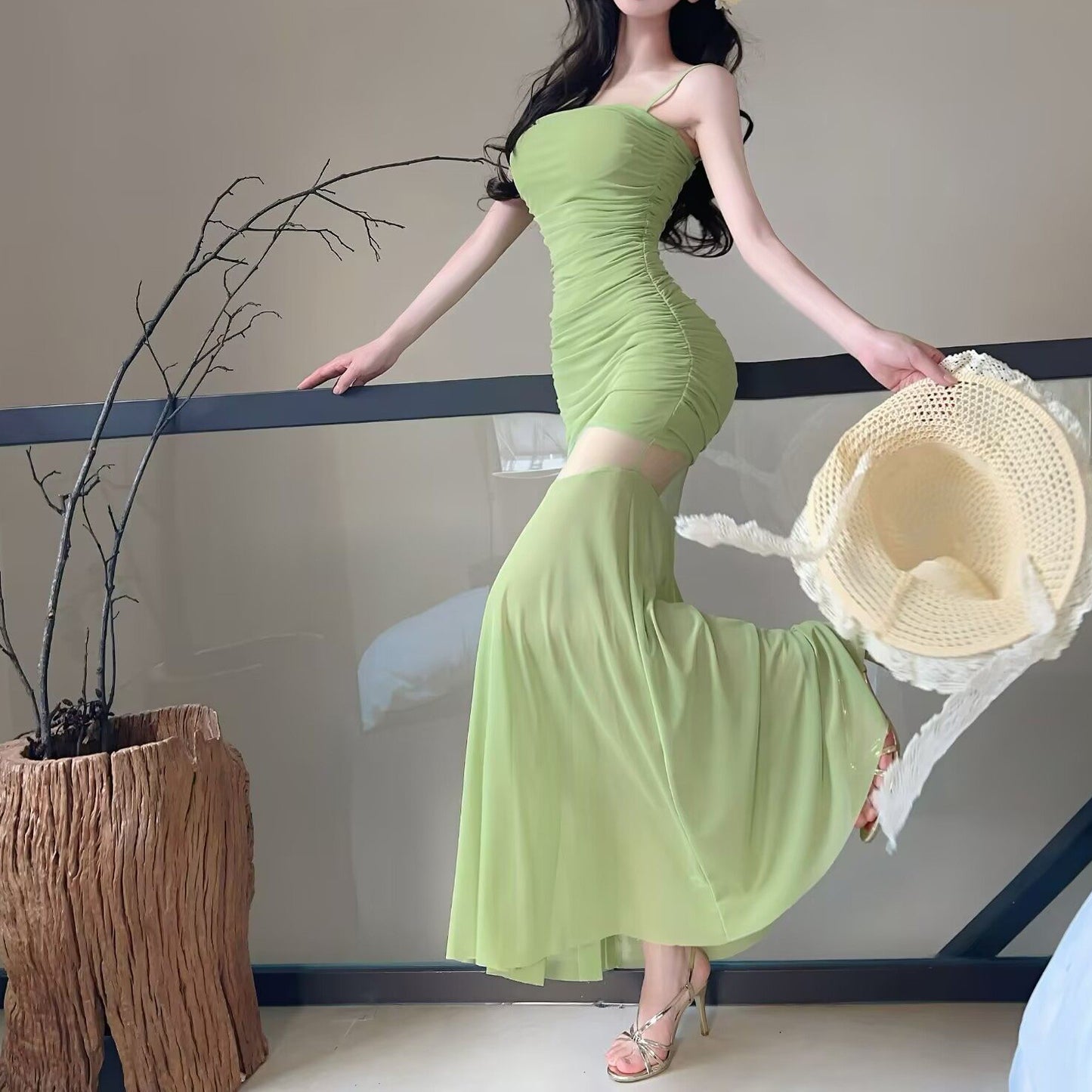 Sexy Off-The-Shoulder Strapless Dress With Mesh Paneling And A High Waist