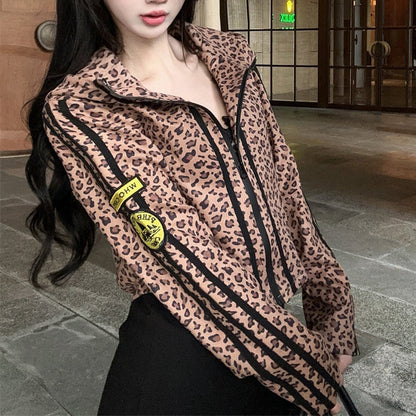 Vintage-Style Long-Sleeve Leopard Print Hoodie