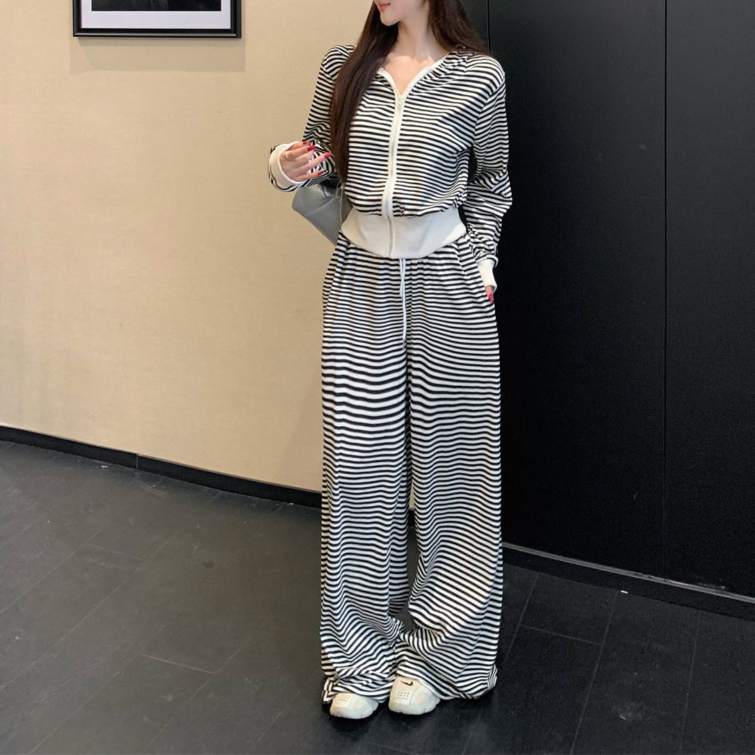 Casual-Chic Two-Piece Set Featuring A Hooded Zip-Up Cardigan And Wide-Leg Trousers