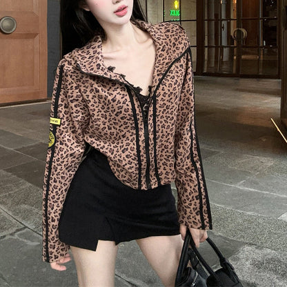 Vintage-Style Long-Sleeve Leopard Print Hoodie