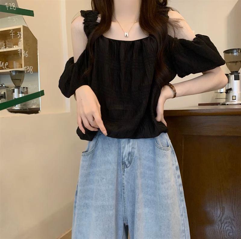 Chic Pink Off-the-Shoulder Puff-Sleeve Blouse