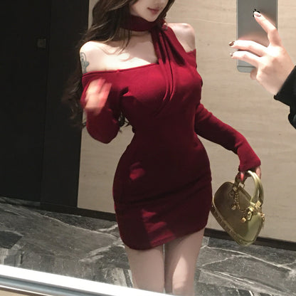 Sexy Long-Sleeved Halter Dress