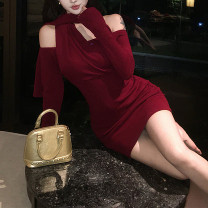 Sexy Long-Sleeved Halter Dress