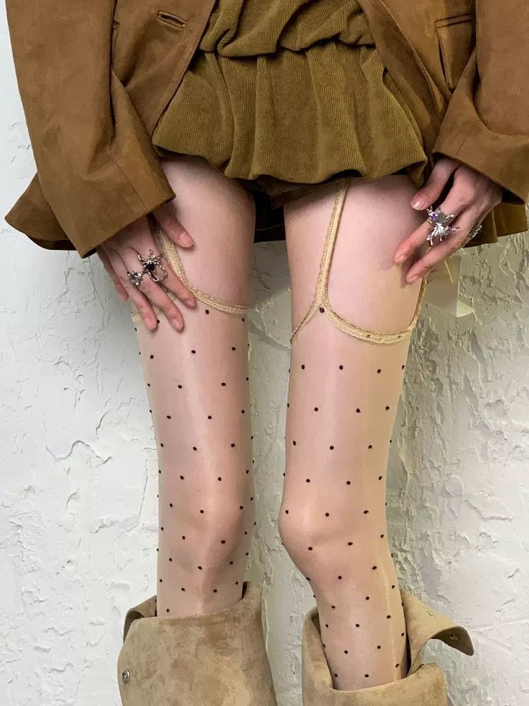 Retro Polka Dot Niche Socks